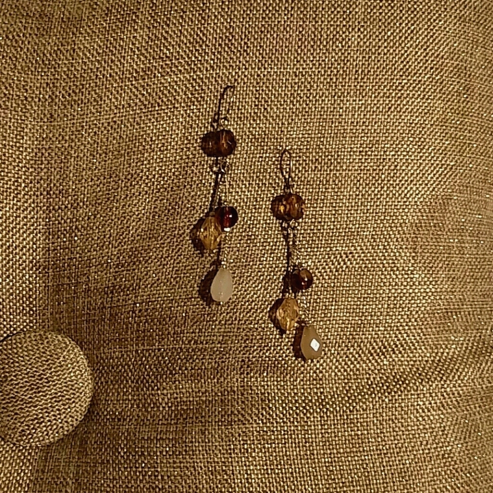Dangle beaded earrings